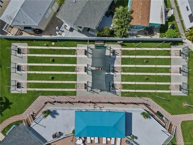 Welcome to Paradise !! Enjoy Coastal living at its finest in - photo 20