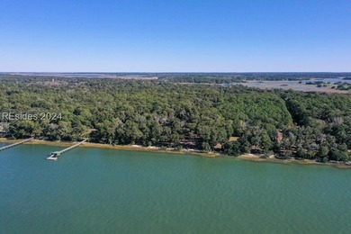 This exceptional 10.98-acre estate lot with 230 feet of - photo 2