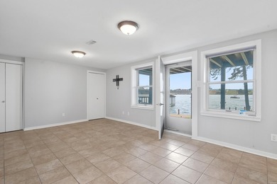 Wonderful location and view !! Step into this 3 bedroom and 3.5 - photo 22