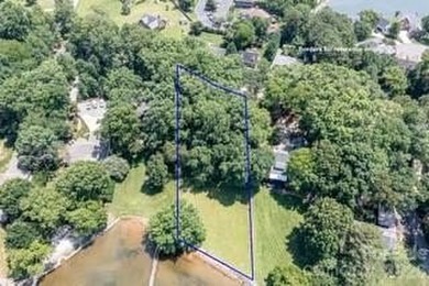 Beautiful waterfront lot on Lake Norman! Wonderful location off - photo 3