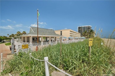 Welcome to Paradise !! Enjoy Coastal living at its finest in - photo 23