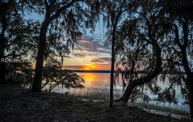 This exceptional 10.98-acre estate lot with 230 feet of - photo 4