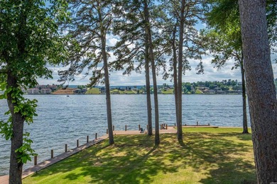 Wonderful location and view !! Step into this 3 bedroom and 3.5 - photo 27