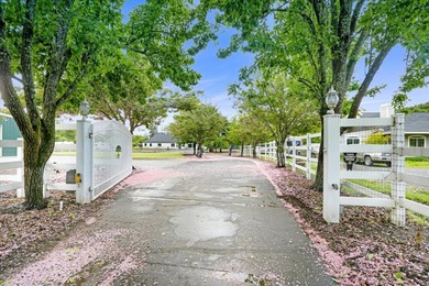 2,400+/- sq ft detached car collector/RV/shop barn with - photo 3