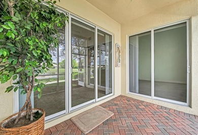 This lake front coach home has a brand-new roof, new AC with - photo 35