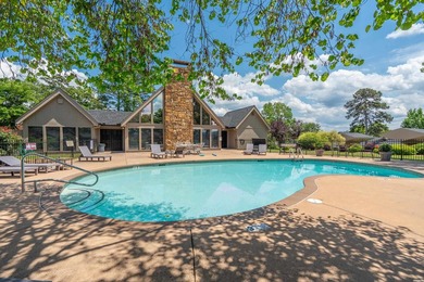 Wonderful location and view !! Step into this 3 bedroom and 3.5 - photo 37