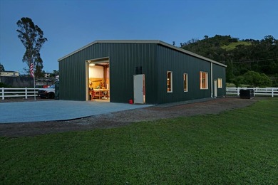 2,400+/- sq ft detached car collector/RV/shop barn with - photo 8