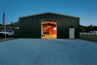 2,400+/- sq ft detached car collector/RV/shop barn with - photo 9
