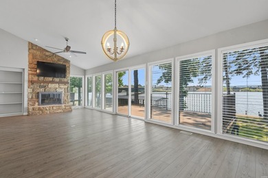 Wonderful location and view !! Step into this 3 bedroom and 3.5 - photo 42