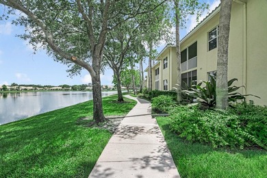 This lake front coach home has a brand-new roof, new AC with - photo 42
