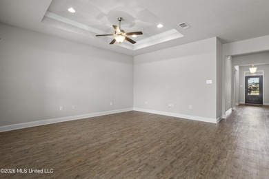 NEW LISTING in Southpointe - Ocean Springs! Tucked away on a - photo 6