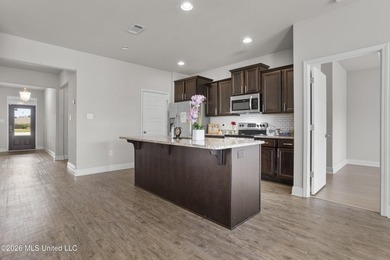 NEW LISTING in Southpointe - Ocean Springs! Tucked away on a - photo 10