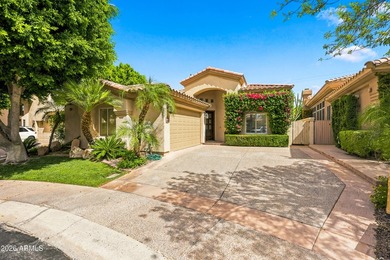 PRIVATE LAKEFRONT LIVING in the highly sought-after SCOTTSDALE - photo 2