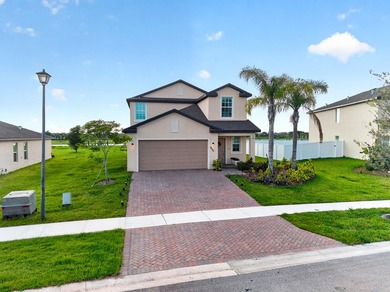 Built in 2024 this pristine Mediterranean-style floor plan - photo 7