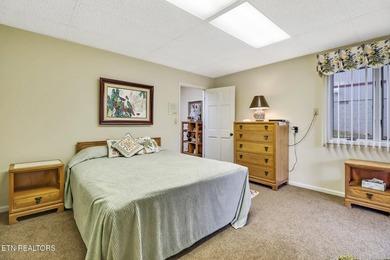 SELLER SAYS BRING AN OFFER! LAKE FRONT LIVING ON BEAUTIFUL - photo 25
