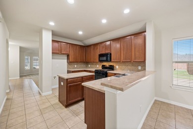 Welcome home to this beautifully maintained 4-bedroom, 2-bath - photo 11