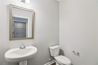 Welcome to 91 Richmond Dr, a home that boasts a kitchen equipped - photo 20