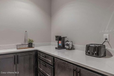 Newly constructed home in the heart of South Sandpoint. Just a - photo 21