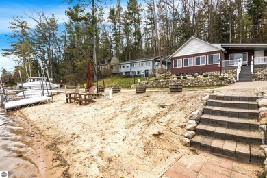 Welcome to a Northern Michigan gem. This charming cottage - photo 7