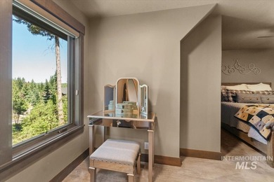 Luxury mountain living on the McCall Golf Course. Built by - photo 28