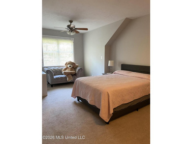 Beautiful Southern Home. Situated on 2 lots with exceptional - photo 30