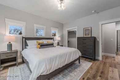 Newly constructed home in the heart of South Sandpoint. Just a - photo 50
