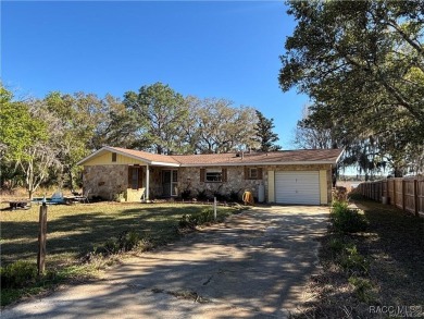 Lake Home For Sale in Dunnellon, Florida