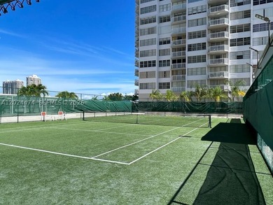 Corner apartment with 3 bedrooms and 2.5 bathrooms, very - photo 12