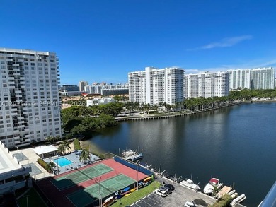 Corner apartment with 3 bedrooms and 2.5 bathrooms, very - photo 14