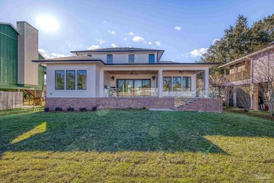 Crafted for beauty, efficiency, and sustainability - 3202 Bay St - photo 19