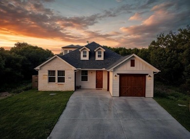 Lake Granbury Home For Sale in Granbury Texas