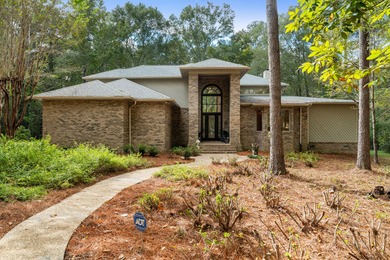 Lake Serene Home For Sale in Hattiesburg Mississippi