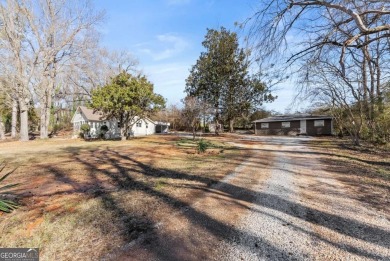 Lake Home For Sale in Jefferson, Georgia