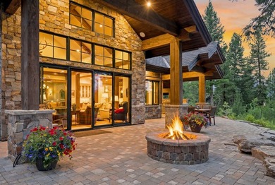 Wake up to views of Osprey Meadows' renowned 12th green from - photo 3