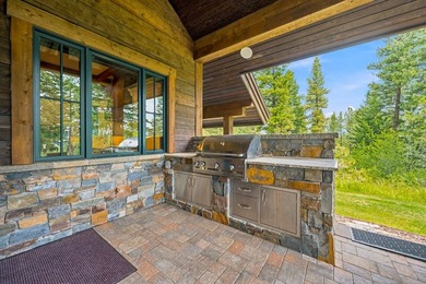 Wake up to views of Osprey Meadows' renowned 12th green from - photo 10