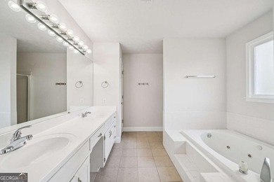 Spacious 5BR/2.5BA home offering 3,349 sq ft in a quiet - photo 12