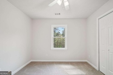 Spacious 5BR/2.5BA home offering 3,349 sq ft in a quiet - photo 14