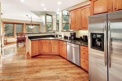 Welcome to the premier ski / golf community lifestyle in the - photo 15