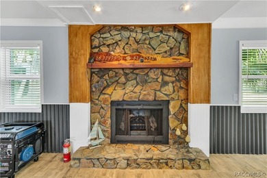 Discover the perfect blend of coastal charm and laid-back - photo 18