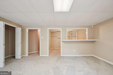Spacious 5BR/2.5BA home offering 3,349 sq ft in a quiet - photo 19