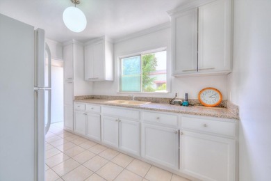 Triplex property located at 6029 MacArthur Blvd in Oakland - photo 9