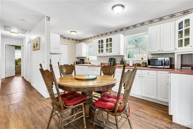 Discover the perfect blend of coastal charm and laid-back - photo 30
