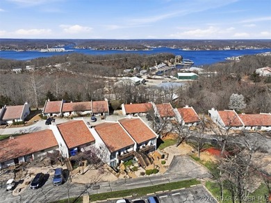 This spacious 1,500 sq. ft. 2BR/2BA condo is ideally located on - photo 35