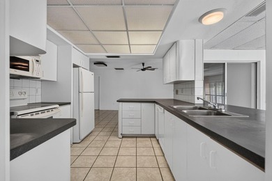 Rare opportunity in the highly sought-after Yacht Club Addition - photo 8
