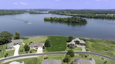 Tellico Lake Lot For Sale in Vonore Tennessee