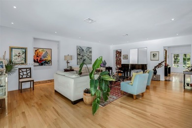 Completely renovated in 2019, this beautifully landscaped full - photo 4
