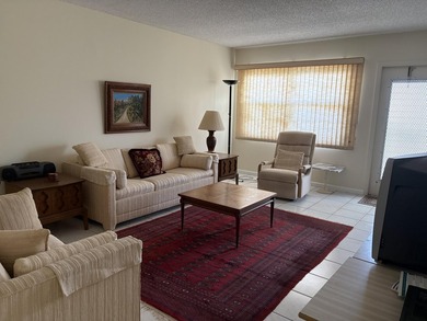 Love and Affection needed. 2nd Floor 55 Plus Community in Boca - photo 4