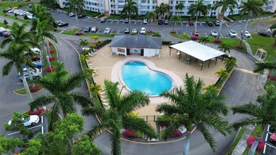 Love and Affection needed. 2nd Floor 55 Plus Community in Boca - photo 9