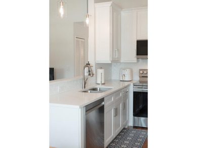 Welcome to 1450 Denlow Lane an immaculately maintained CBS home - photo 7