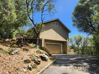 Welcome to your private retreat in the gated community of Auburn - photo 1